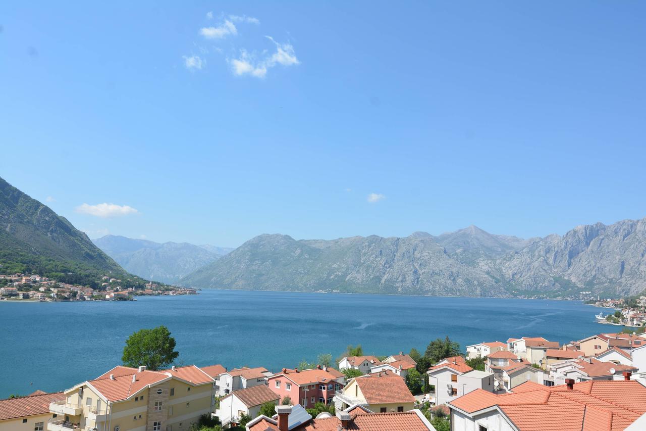 Rooms & Apartments Dobrotski Dvori Kotor Exterior foto